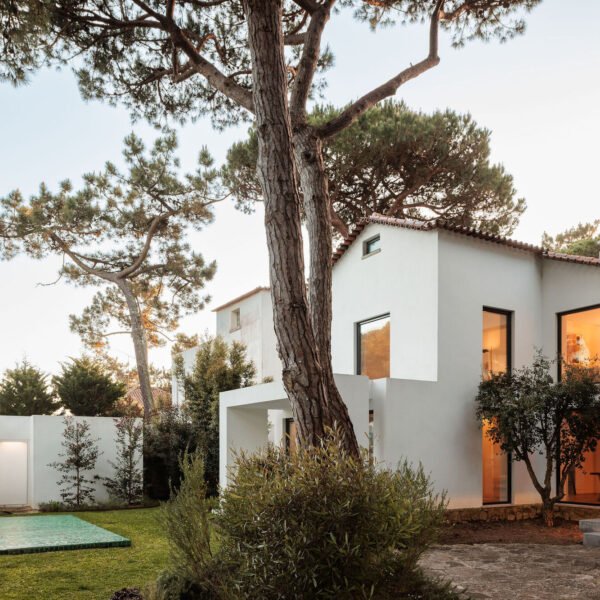 João Tiago Aguiar, Arquitectos - Casa Pinhal SS & RV (Francisco Nogueira)
