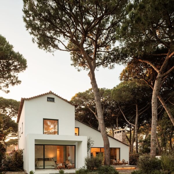João Tiago Aguiar, Arquitectos - Casa Pinhal SS & RV (Francisco Nogueira)