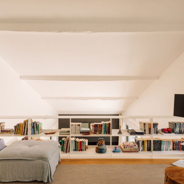 João Tiago Aguiar, Arquitectos - Casa Pinhal SS & RV (Francisco Nogueira)