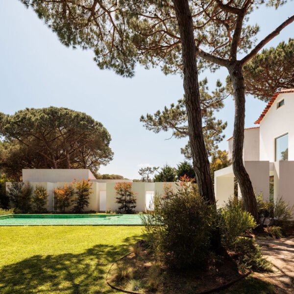 João Tiago Aguiar, Arquitectos - Casa Pinhal SS & RV (Francisco Nogueira)