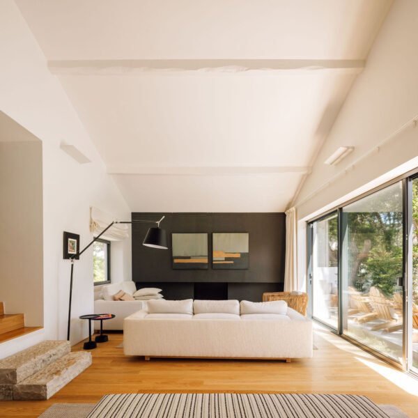 João Tiago Aguiar, Arquitectos - Casa Pinhal SS & RV (Francisco Nogueira)