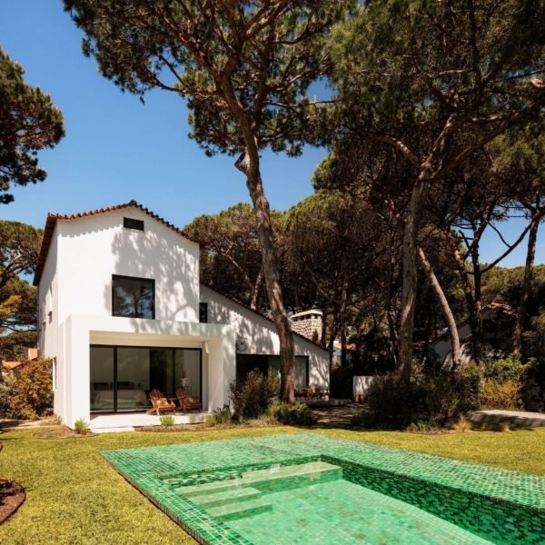 João Tiago Aguiar, Arquitectos - Casa Pinhal SS & RV (Francisco Nogueira)
