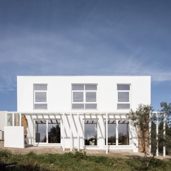 dbA. arquitectura - Casa Orca (Sérgio Garcês Marques)