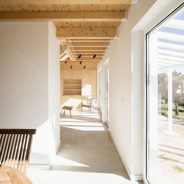 dbA. arquitectura - Casa Orca (Sérgio Garcês Marques)