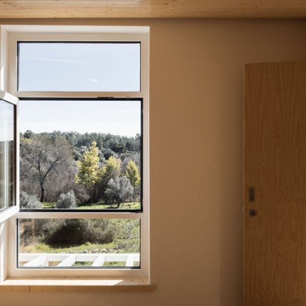 dbA. arquitectura - Casa Orca (Sérgio Garcês Marques)