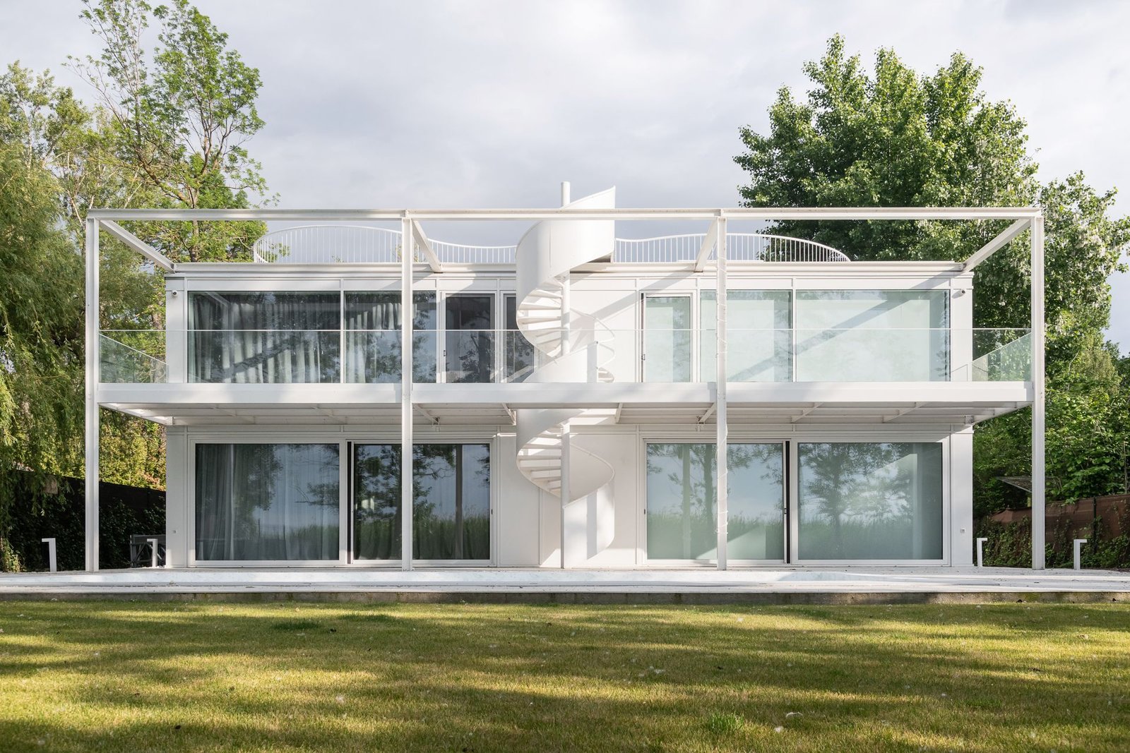 építész stúdió - Casa de vacaciones doble a orillas del lago Balaton (Norbert Juhász)