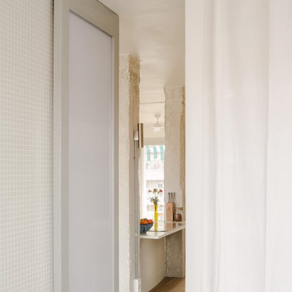 Olivia Fauvelle Architecture - Reforma de apartamento (Maxime Verret)