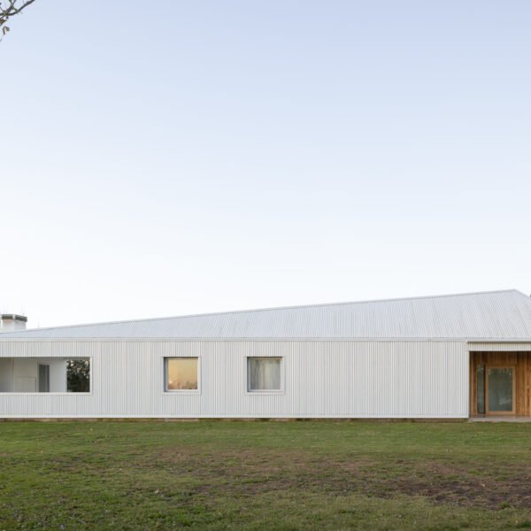 Meneghetti Arquitectos - Casa Monte (Fernando Schapochnik)