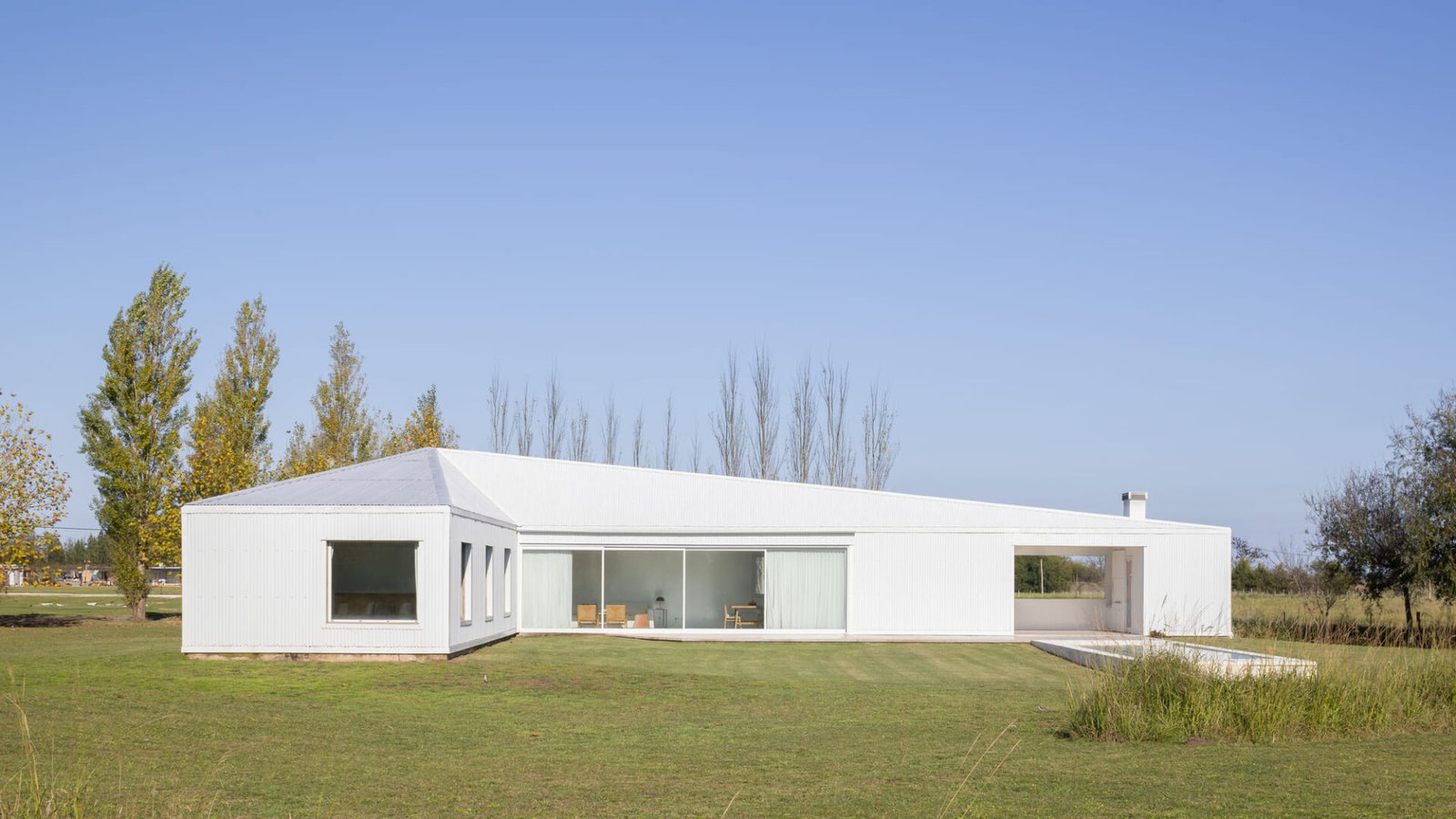 Meneghetti Arquitectos - Casa Monte (Fernando Schapochnik)