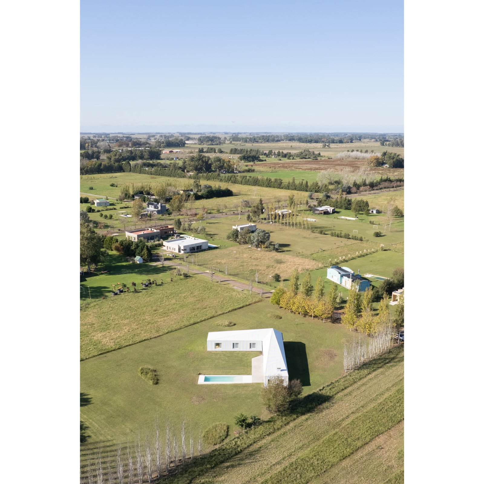 Meneghetti Arquitectos - Casa Monte (Fernando Schapochnik)