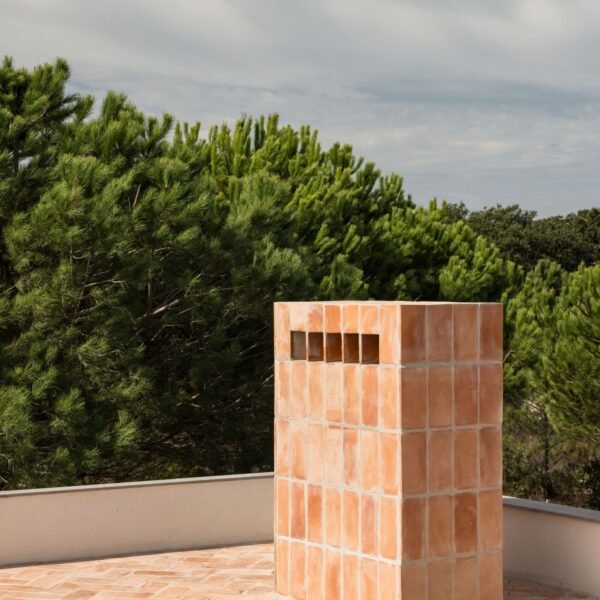 Desvão Atelier - Casa HD (Lourenço Teixeira de Abreu)