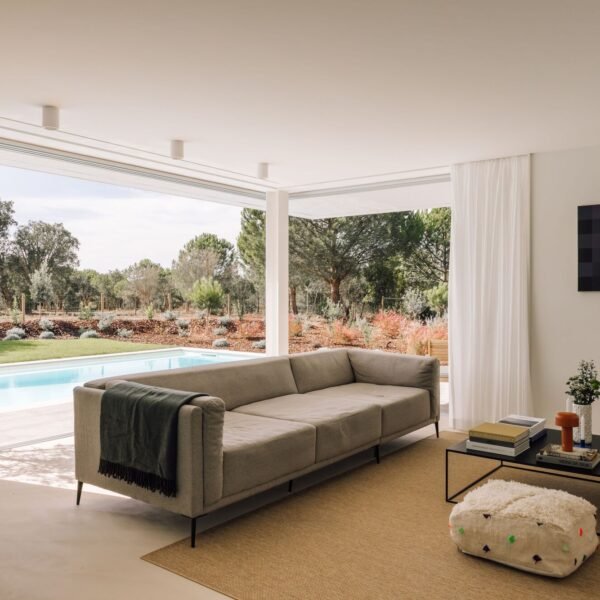 Desvão Atelier - Casa HD (Lourenço Teixeira de Abreu)