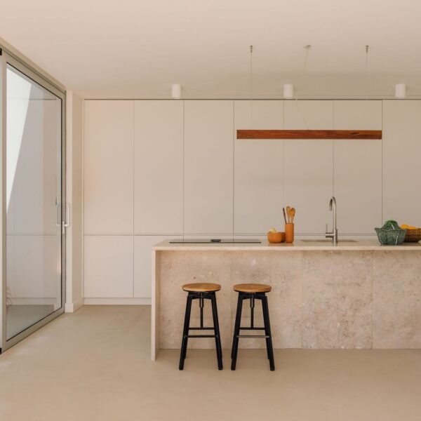 Desvão Atelier - Casa HD (Lourenço Teixeira de Abreu)