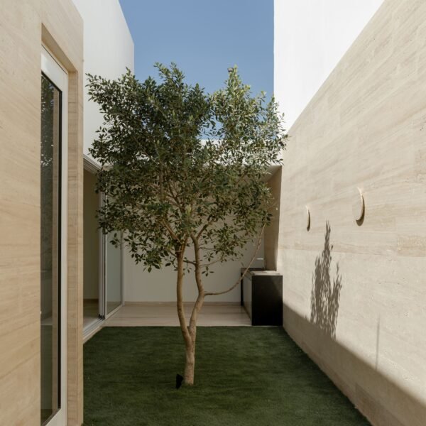 Ha Studio - Casa Parrain (Luz Imelda Castillo)