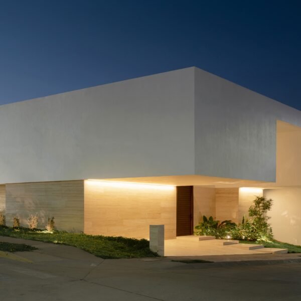 Ha Studio - Casa Parrain (Luz Imelda Castillo)