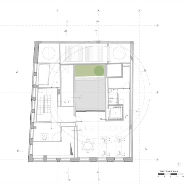 Estación de Metro de Bolhão - Eduardo Souto de Moura (Luis Ferreira Alves)