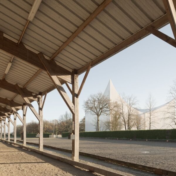 Onze04 arquitectes - Complejo deportivo y cultural Joséphine Baker - Marie-José Perec (Juan Cardona)