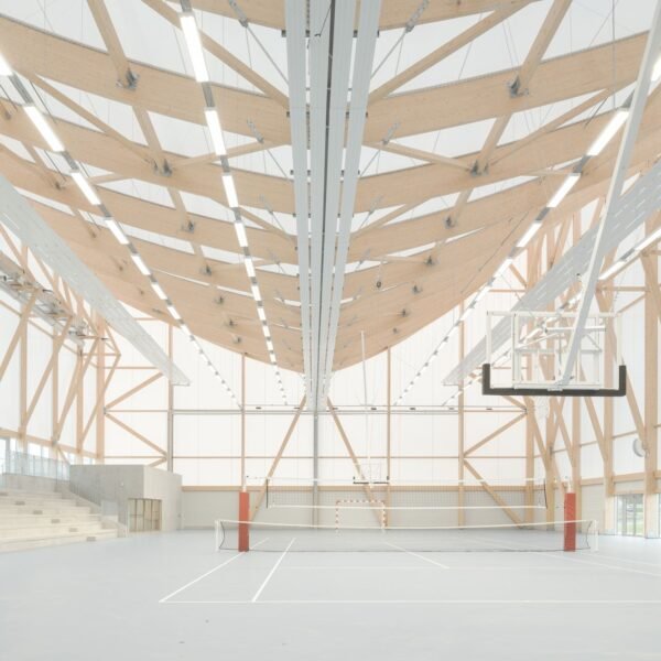 Onze04 arquitectes - Complejo deportivo y cultural Joséphine Baker - Marie-José Perec (Juan Cardona)