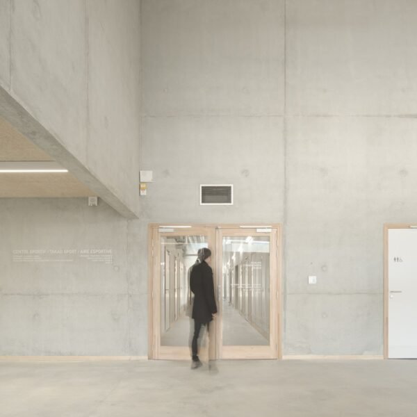 Onze04 arquitectes - Complejo deportivo y cultural Joséphine Baker - Marie-José Perec (Juan Cardona)