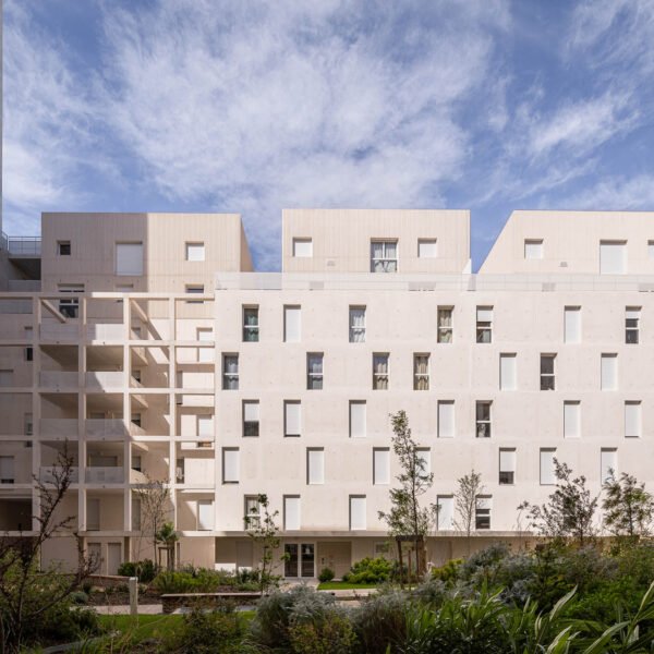 Rémy MARCIANO architecte - Edificio Mixto Mediterráneo Alpha XXL (Stéphane Aboudaram - we are content (s))