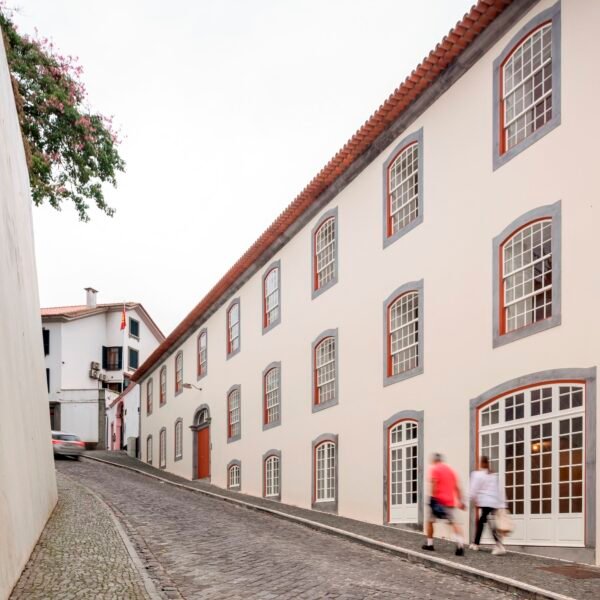 Álvaro Siza - Centro de interpretación Angrois de Heroismo (Fernando Guerra)