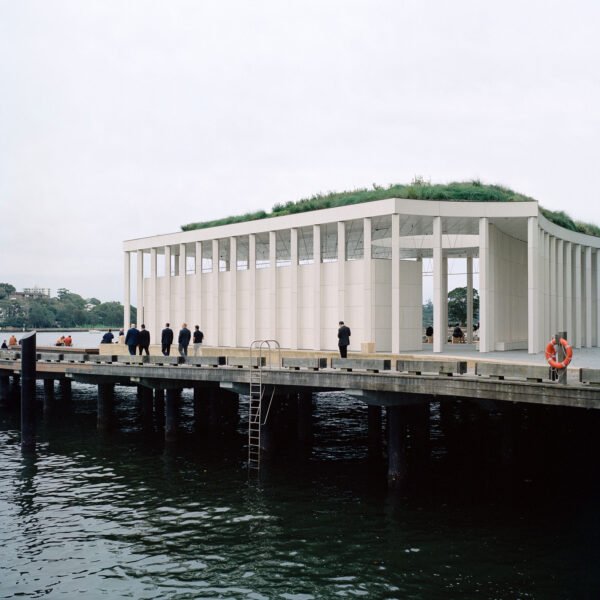 Besley & Spresser - Pabellón del muelle (Rory Gardiner)