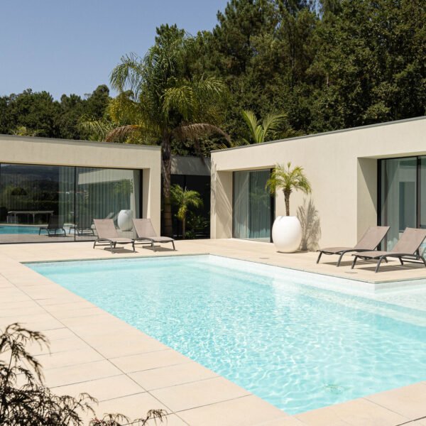Inception Architects Studio - Casa HC (Ivo Tavares Studio)