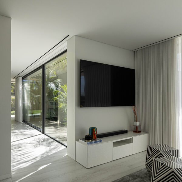 Inception Architects Studio - Casa HC (Ivo Tavares Studio)