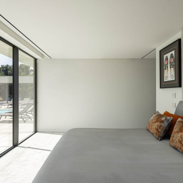 Inception Architects Studio - Casa HC (Ivo Tavares Studio)