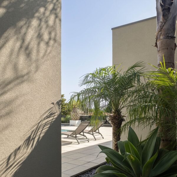Inception Architects Studio - Casa HC (Ivo Tavares Studio)