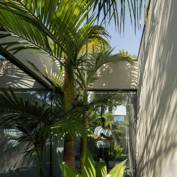 Inception Architects Studio - Casa HC (Ivo Tavares Studio)