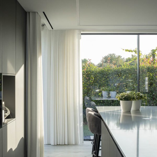Inception Architects Studio - Casa HC (Ivo Tavares Studio)