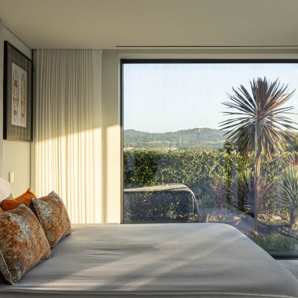 Inception Architects Studio - Casa HC (Ivo Tavares Studio)