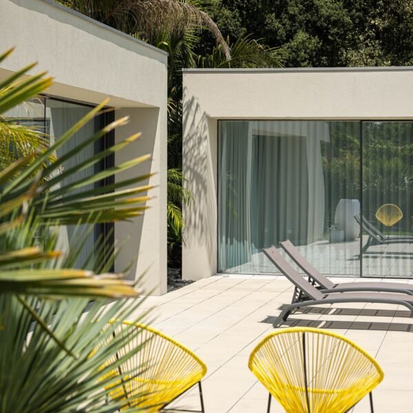 Inception Architects Studio - Casa HC (Ivo Tavares Studio)