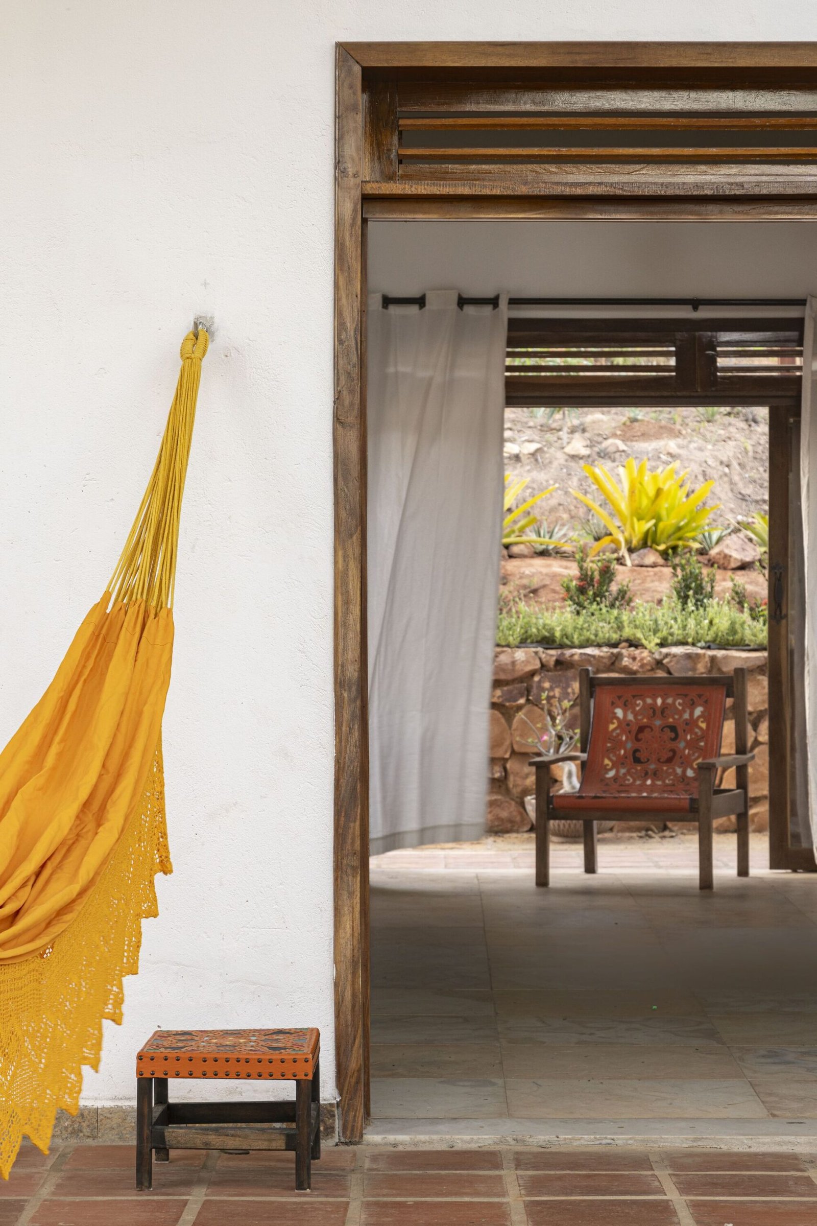 Lins Arquitetos Associados - Casa Arajara (Joana França)
