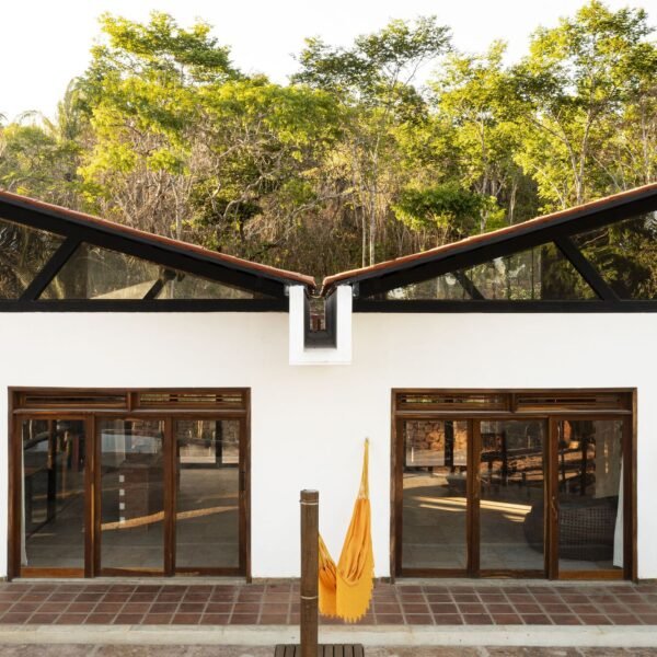 Lins Arquitetos Associados - Casa Arajara (Joana França)