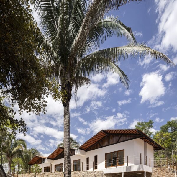 Lins Arquitetos Associados - Casa Arajara (Joana França)
