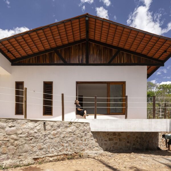 Lins Arquitetos Associados - Casa Arajara (Joana França)