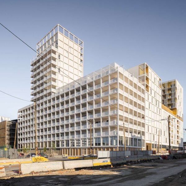 Rémy MARCIANO architecte - Edificio Mixto Mediterráneo Alpha XXL (Stéphane Aboudaram - we are content (s))