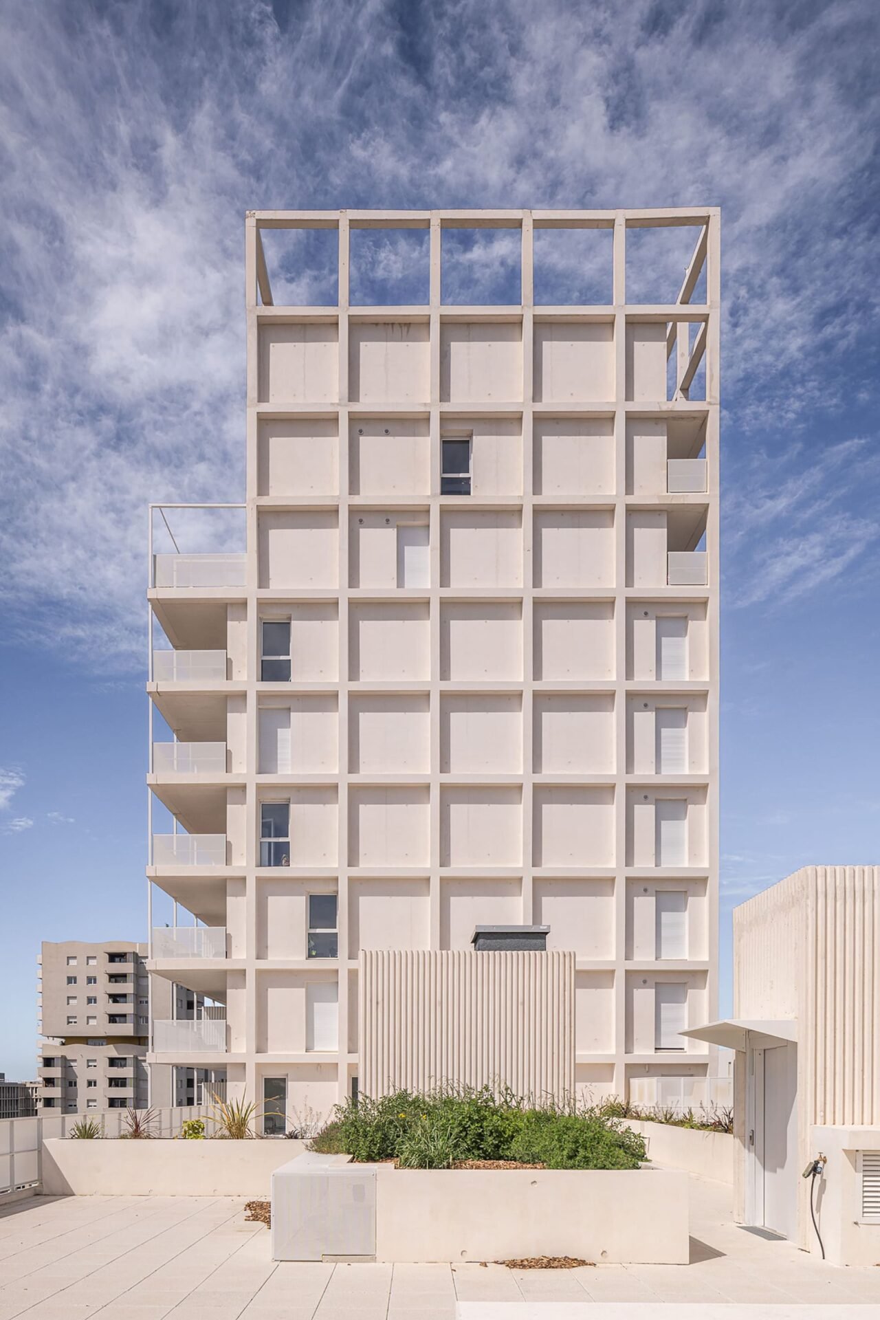 Rémy MARCIANO architecte - Edificio Mixto Mediterráneo Alpha XXL (Stéphane Aboudaram - we are content (s))