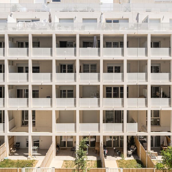 Rémy MARCIANO architecte - Edificio Mixto Mediterráneo Alpha XXL (Stéphane Aboudaram - we are content (s))