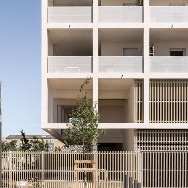 Rémy MARCIANO architecte - Edificio Mixto Mediterráneo Alpha XXL (Stéphane Aboudaram - we are content (s))