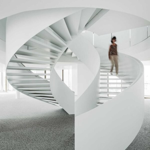 OAB + Peñín Arquitectos + AFAA - Sede EMH (Joan Guillamat)