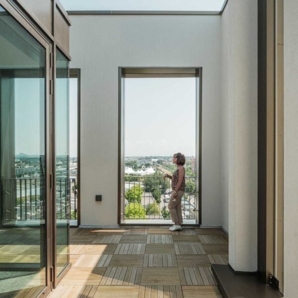 OAB + Peñín Arquitectos + AFAA - Sede EMH (Joan Guillamat)