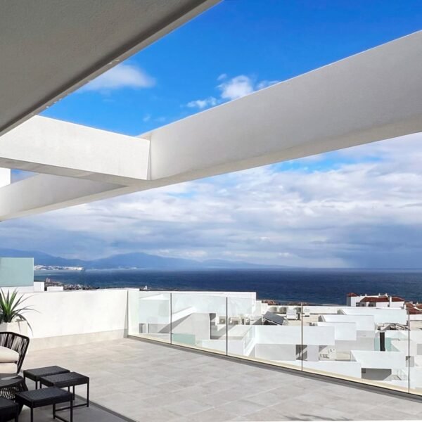 Solano & Catalán Arquitectos - Viviendas frente al mediterráneo (Solano & Catalán Arquitectos)