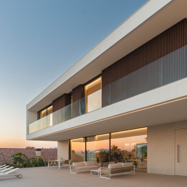SrtaRottenmeier - Casa Enmarcada (Pedro Noguera)