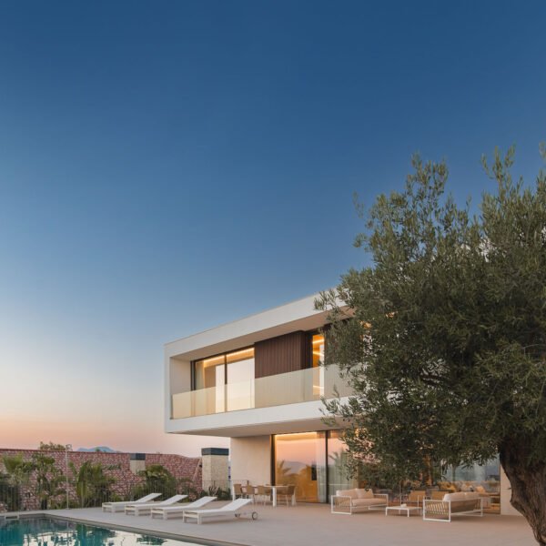 SrtaRottenmeier - Casa Enmarcada (Pedro Noguera)