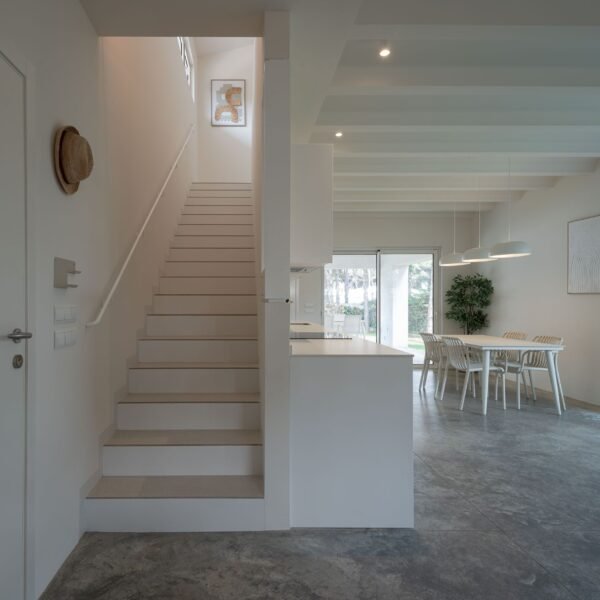 Studio Swes Arquitectos - Casa en Roche (Fernando Alda)