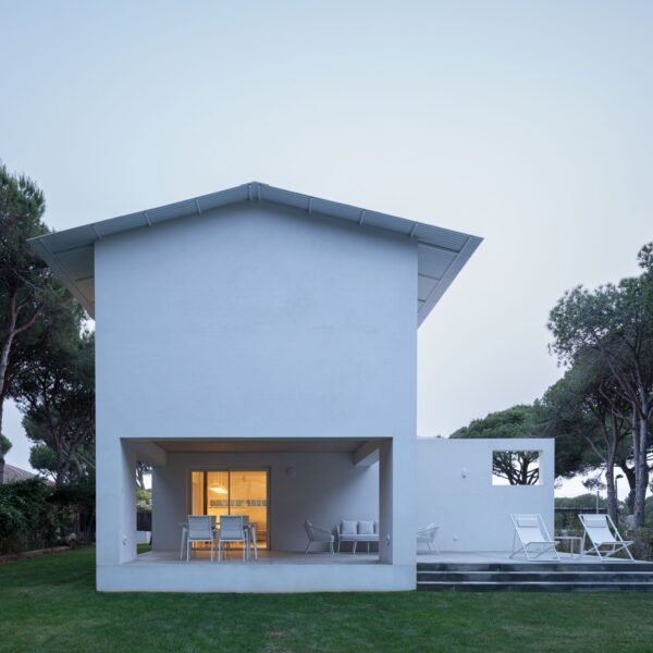 Studio Swes Arquitectos - Casa en Roche (Fernando Alda)