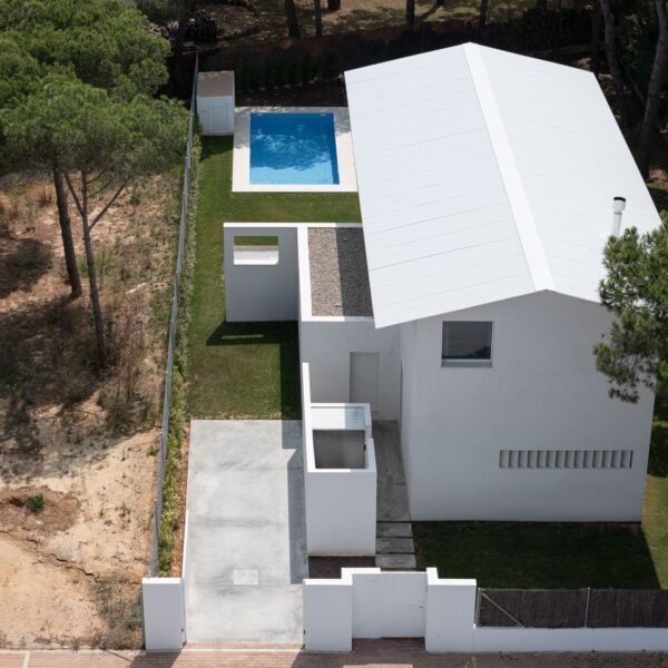 Studio Swes Arquitectos - Casa en Roche (Fernando Alda)